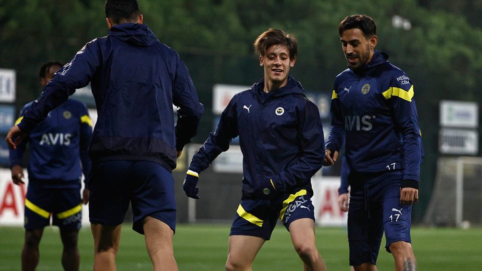 Fenerbahçe Sivasspor maçı hazırlıklarını tamamladı