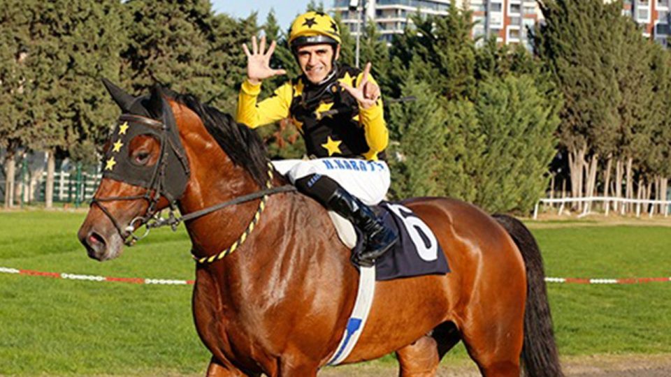 Jokey Halis Karataş 7 bininci birinciliğine ulaştı