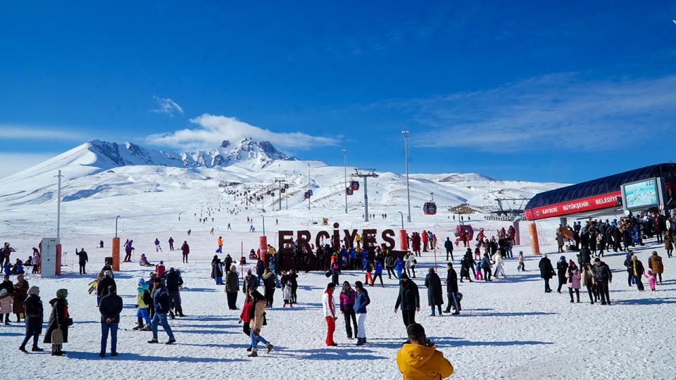 Erciyes Dünya Kar Motosikleti Şampiyonası’na hazırlanıyor