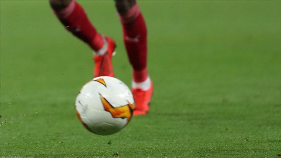 İngiliz derbisinde formalar depremzedeler için satılacak