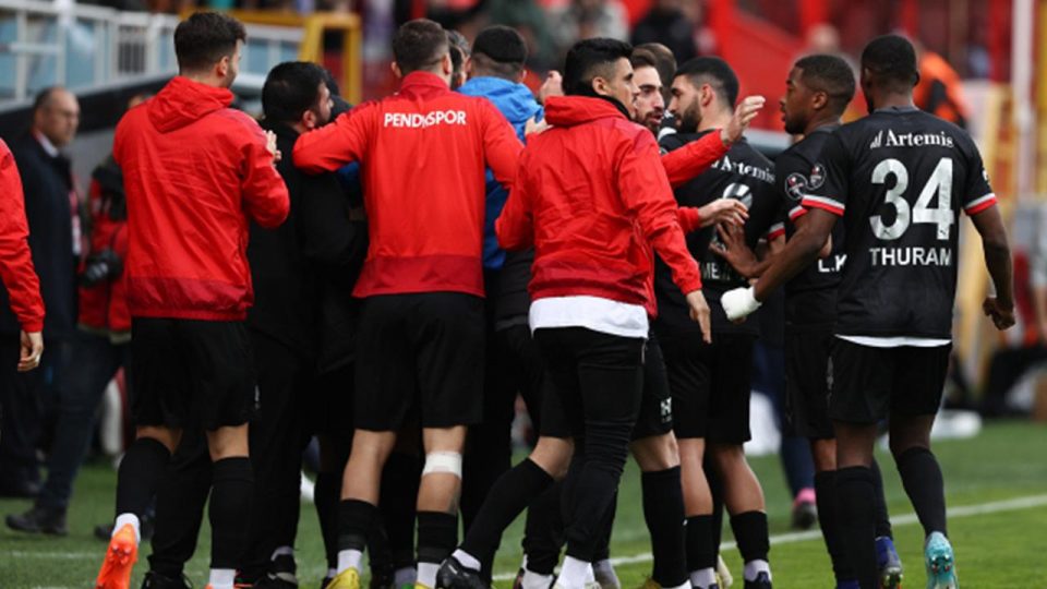 Pendikspor 3 puana 90+17’de uzandı