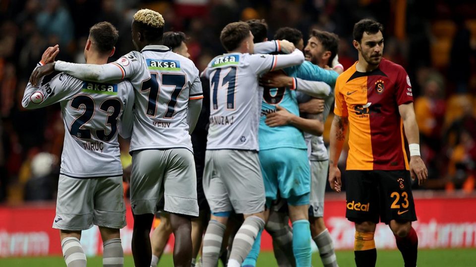 Başakşehir üçüncü kez yarı finalde