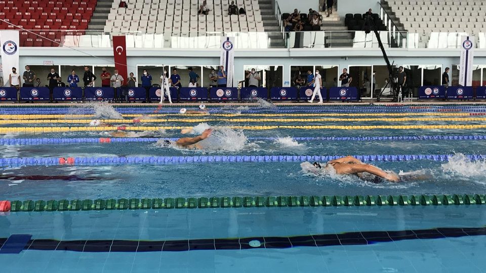 Yüzmede milli takım seçmeleri Edirne’de devam ediyor