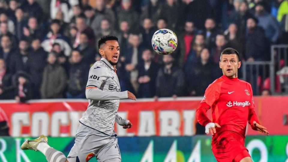 Başakşehir Süper Lig’in 17 Mayıs Çarşamba günü Ümraniyespor’u konuk edecek