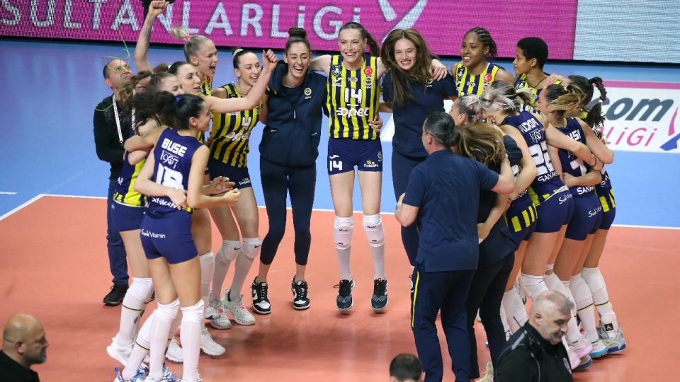 Fenerbahçe Opet Sultanlar Ligi şampiyonu oldu