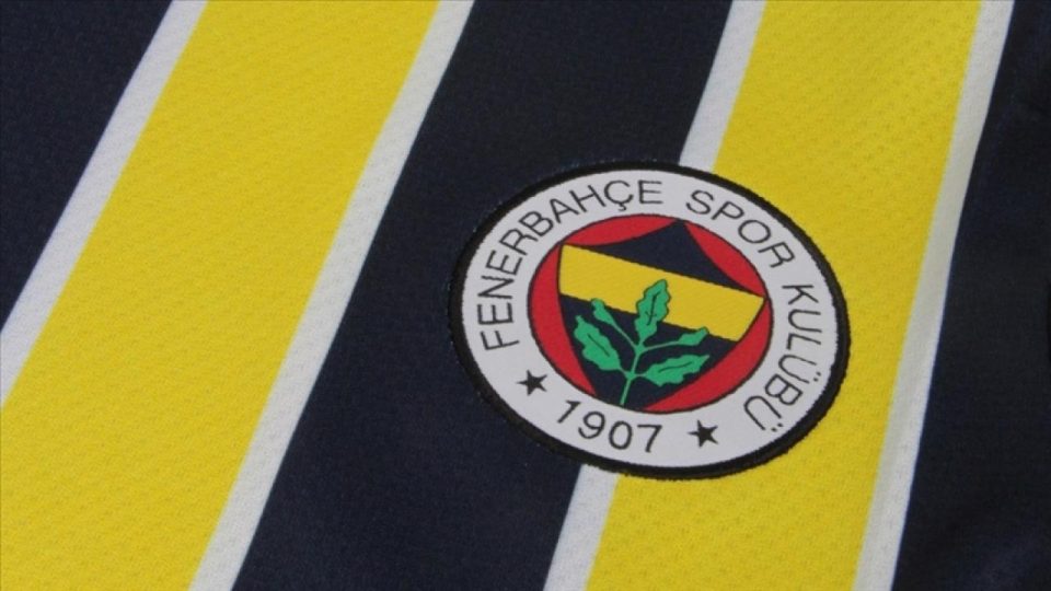 Fenerbahçe Samet Akaydin’ın PFDK’ya sevkine tepki gösterdi