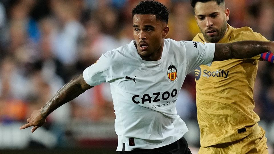 Valencialı futbolcu Justin Kluivert’in evi soyuldu