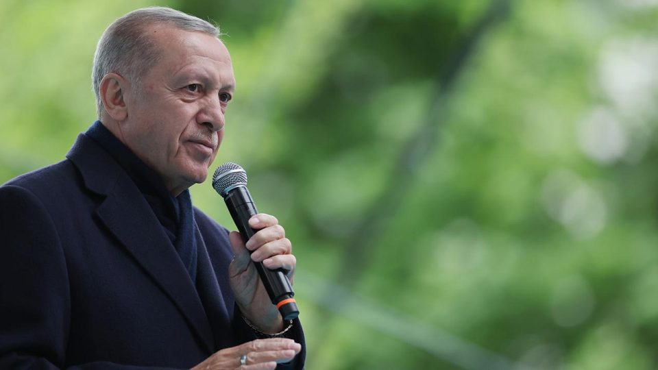 Cumhurbaşkanı Erdoğan, şampiyon olan Anadolu Efes’i tebrik etti