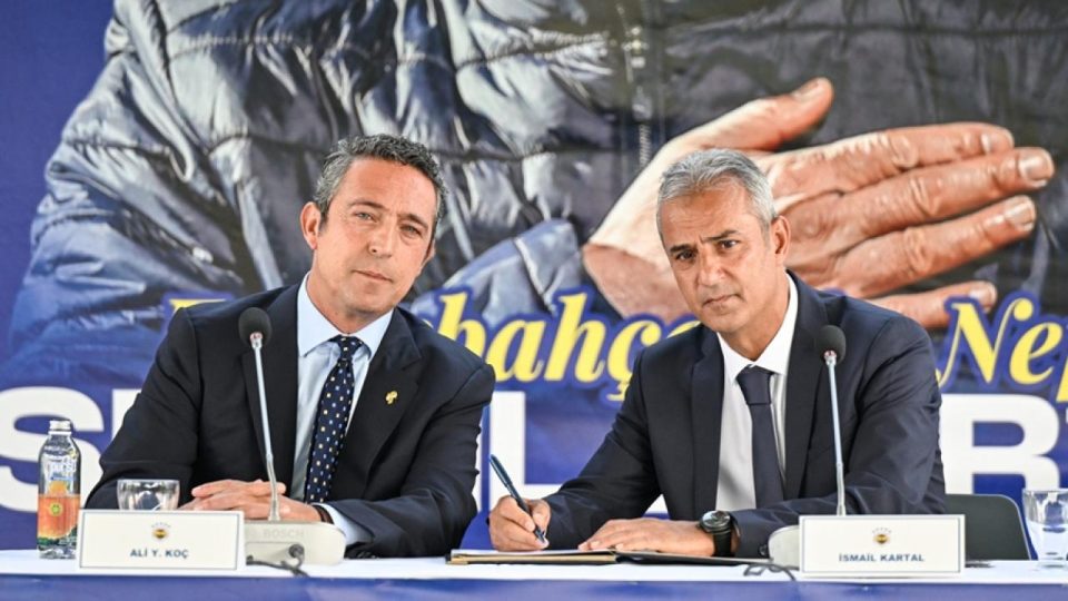 Fenerbahçe’de teknik direktör İsmail Kartal için imza töreni düzenlendi