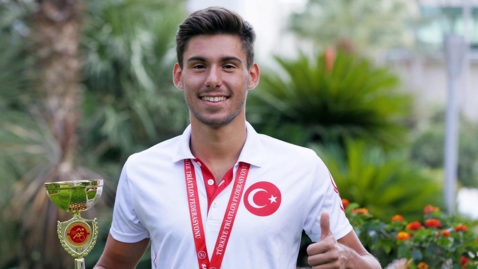 Milli triatlet Gültigin Er’den en iyi derece