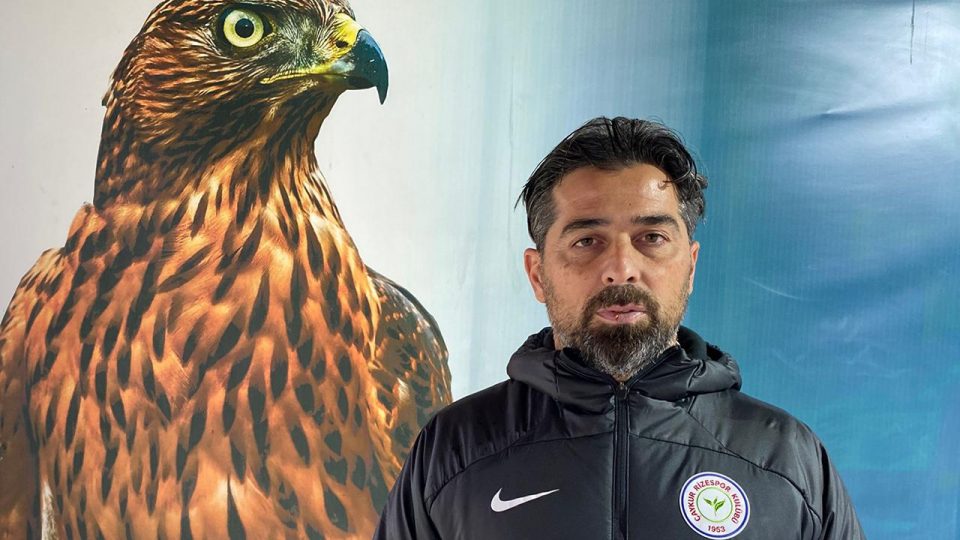 İlhan Palut: Oyuncularımı o atmosferin dışına çıkarmak istedim
